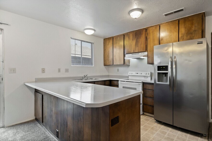 More Photos Of 642 W 1st Ave, Chico Apartments For Sale