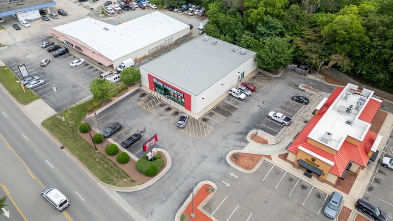 More Photos Of 322 S Madison Blvd, Roxboro General Retail For Sale