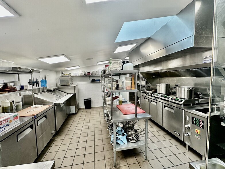 More Photos Of 135-141 Post Rd E, Westport Freestanding For Lease