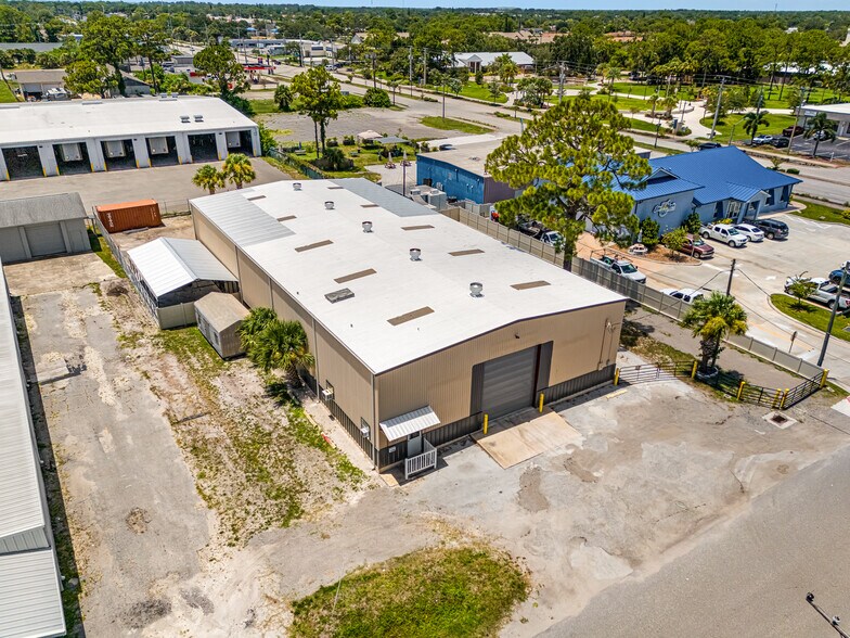 More Photos Of 1725 Cogswell St, Rockledge Warehouse For Lease