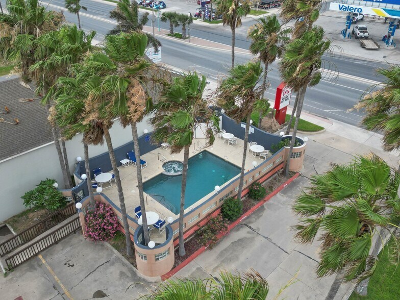 More Photos Of 4109 Padre Blvd, South Padre Island Hotel For Sale