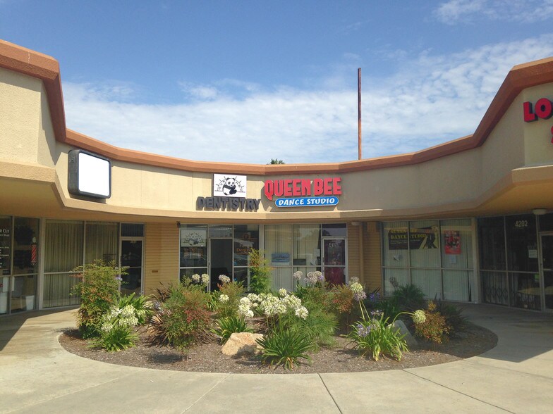 More Photos Of 4150-4250 Convoy St, San Diego Storefront For Lease