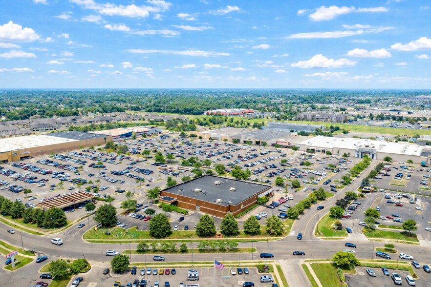 More Photos Of 45290 Utica Park Blvd, Utica Freestanding For Sale