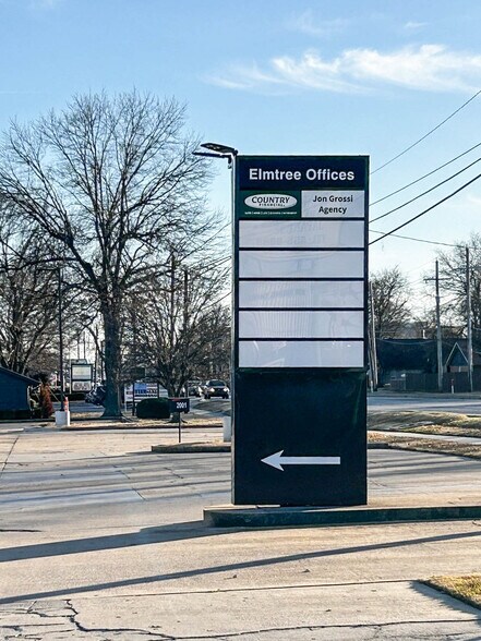 More Photos Of 2005 S Elm Pl, Broken Arrow Unknown For Lease