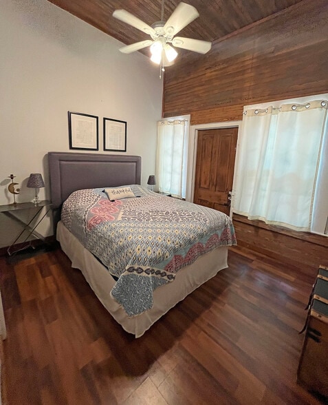 More Photos Of 522 N 7th Ave, Pensacola Multifamily For Sale