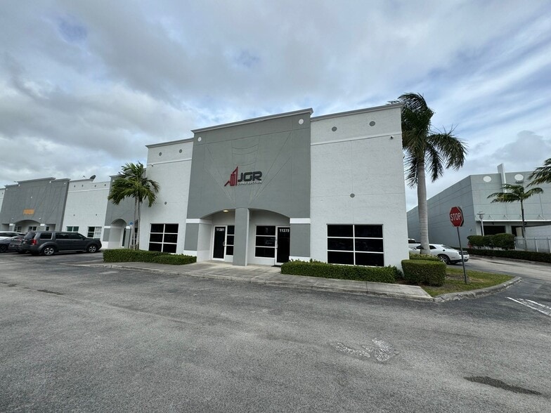 More Photos Of 11379-11399 NW 122nd St, Medley Warehouse For Sale
