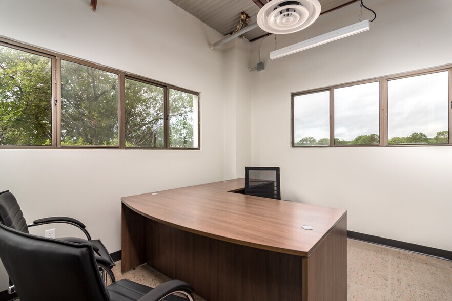 More Photos Of 11311 Arcade Dr, Little Rock Office For Lease