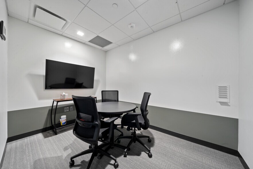 More Photos Of 7620 Guadalupe St, Austin Office For Lease