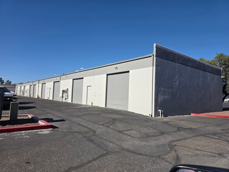 More Photos Of 3200 S Dodge Blvd, Tucson Unknown For Lease