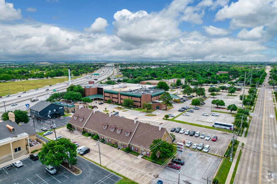 More Photos Of 326 S Edmonds Ln, Lewisville Medical For Sale