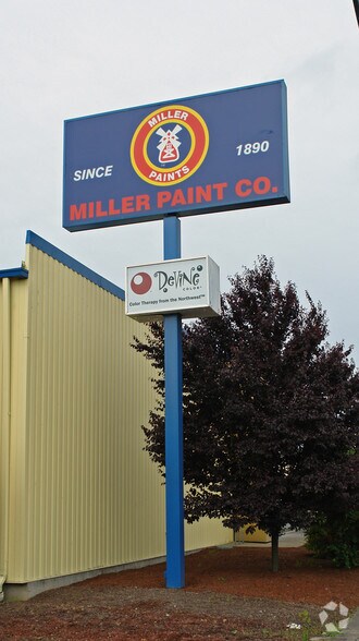 More Photos Of 3520 W 11th Ave, Eugene Storefront Retail Office For Lease