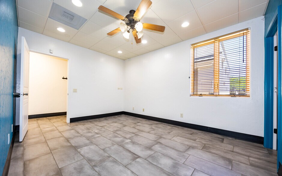 More Photos Of 3533 Canyon de Flores, Sierra Vista Medical For Lease