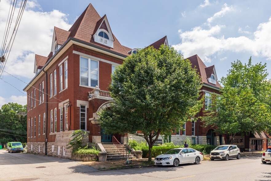 More Photos Of 12-14 N Newstead Ave, Saint Louis Office For Lease