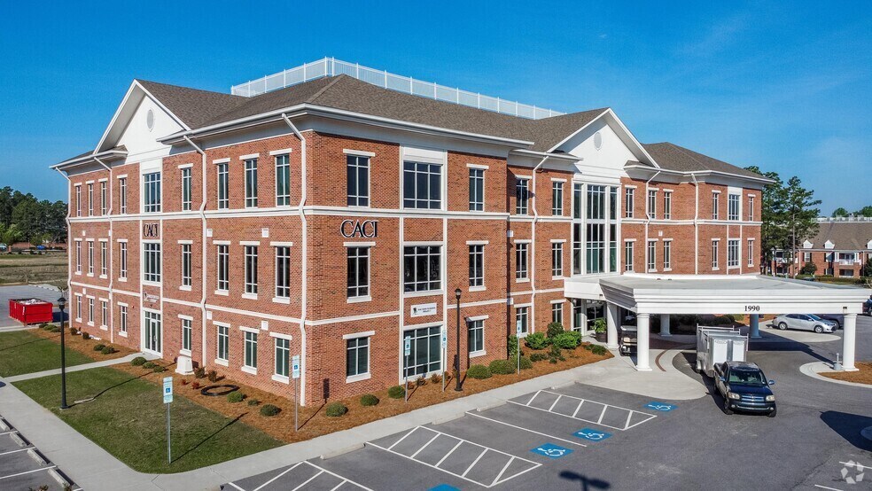 More Photos Of 1990 Fordham Dr, Fayetteville Medical For Lease