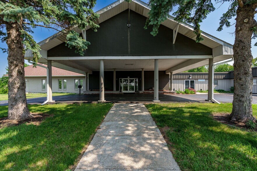 More Photos Of 4312 20th St, Rockford Religious Facility For Sale