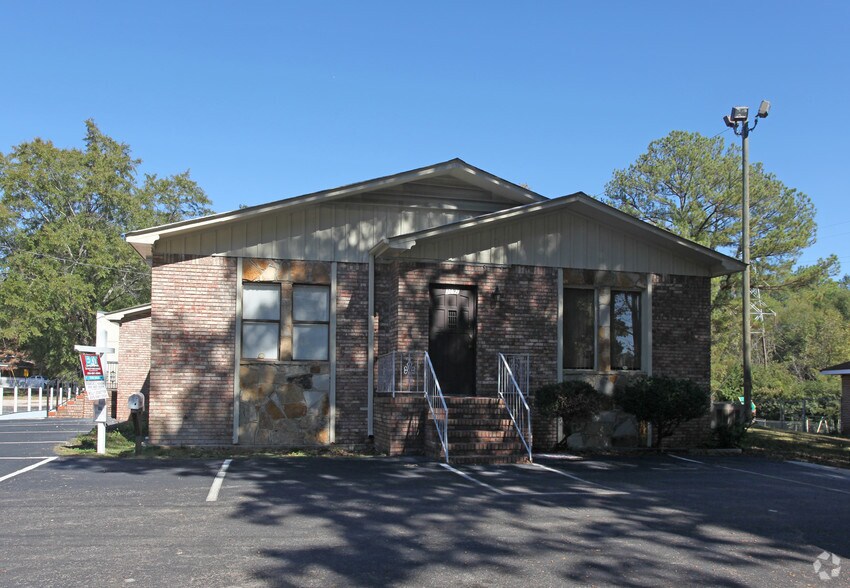 More Photos Of 3090-3092 Allison Bonnett Memorial Dr, Bessemer Office For Sale