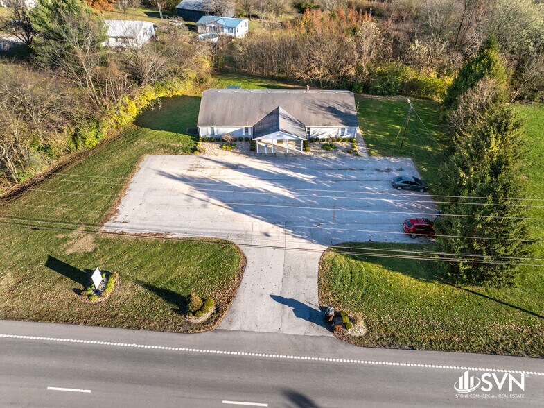 More Photos Of 1606 US Highway 27 N, Cynthiana Office For Lease