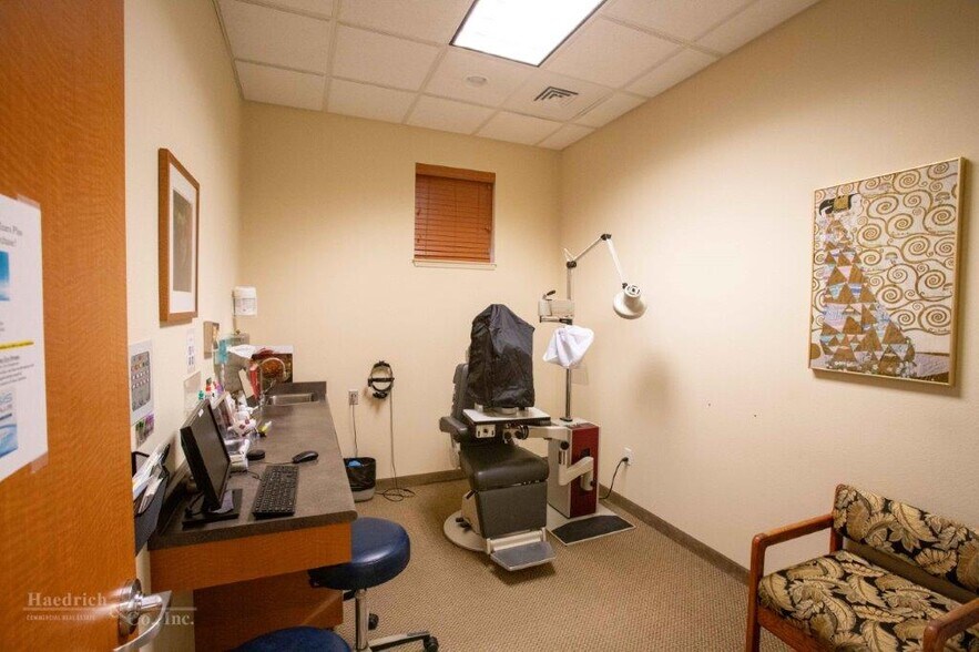 More Photos Of 2216 Buenaventura Blvd, Redding Medical For Sale