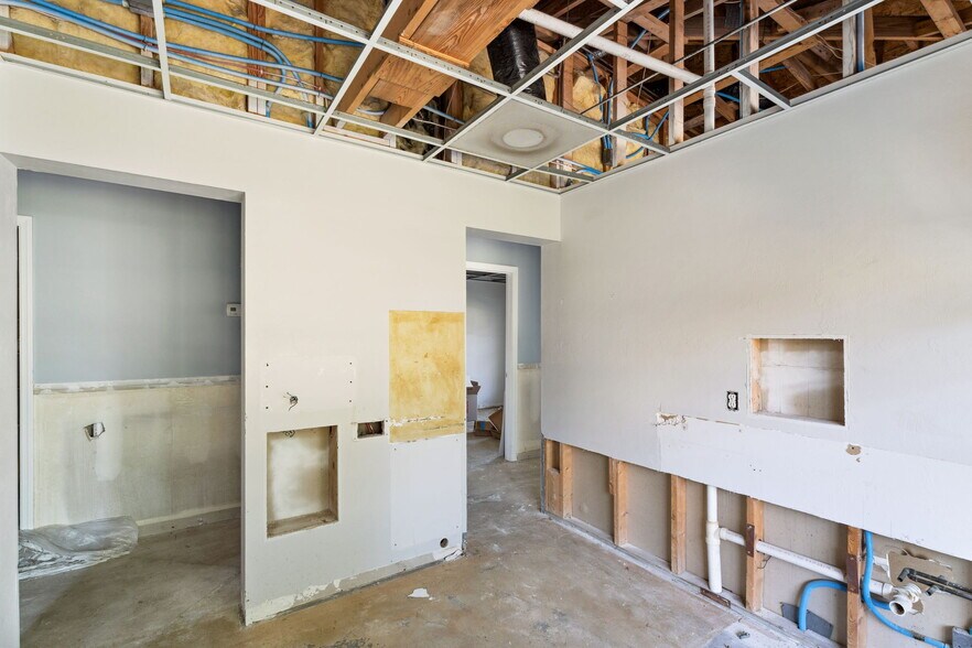 More Photos Of 40 Barkley Cir, Fort Myers Medical For Lease