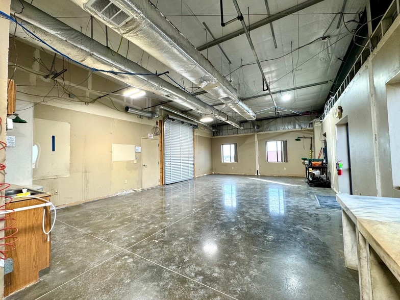 More Photos Of 3521 Antelope Ave, Kearney Manufacturing For Sale