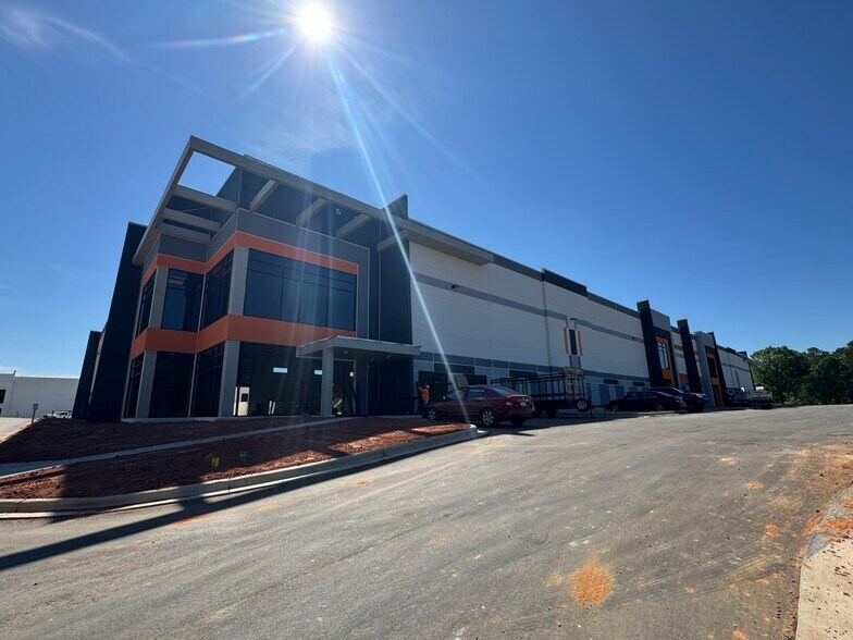 Primary Photo Of 7401 Steele Creek Rd, Charlotte Unknown For Lease