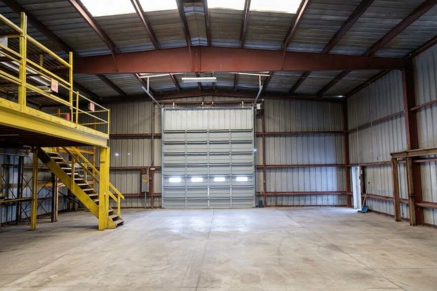 More Photos Of 4522 Wetzel Rd, Liverpool Manufacturing For Lease