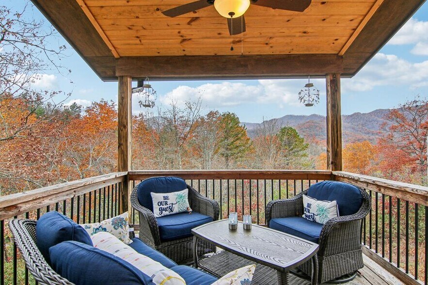 More Photos Of 354 Ivy Ridge Cir, Sylva Specialty For Sale