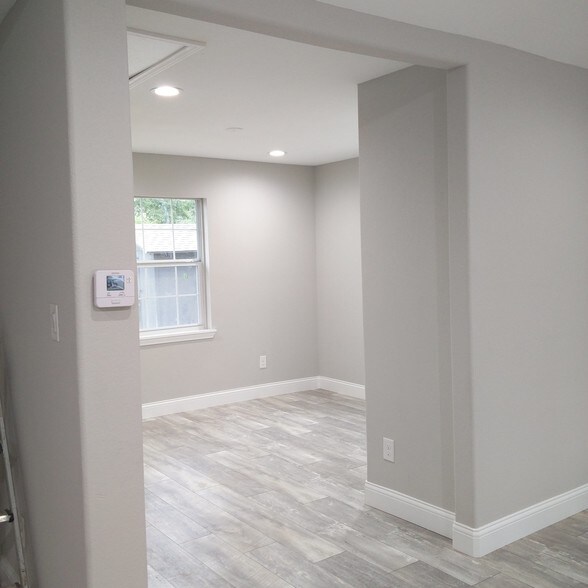 More Photos Of 6864 Pecan St, Frisco Office For Lease