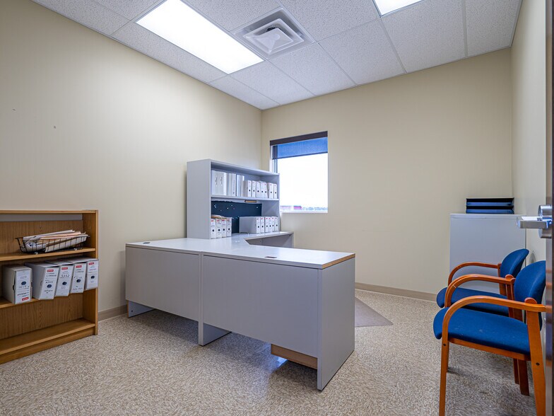 More Photos Of 88 Auto rd, Lloydminster Office For Lease