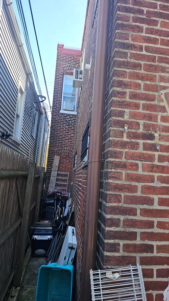 More Photos Of 5824 Torresdale Ave, Philadelphia Storefront Retail Residential For Sale
