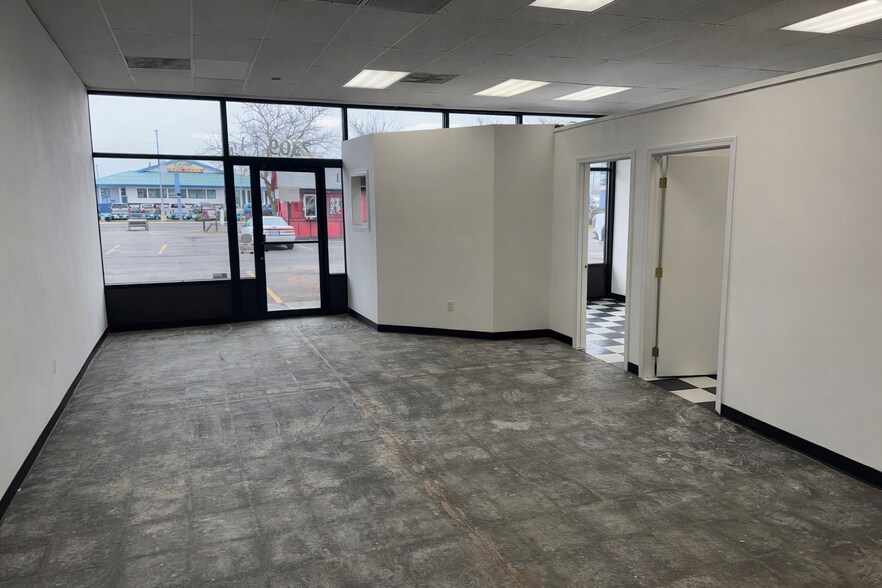 More Photos Of 2309-2319 N Division St, Spokane Freestanding For Lease