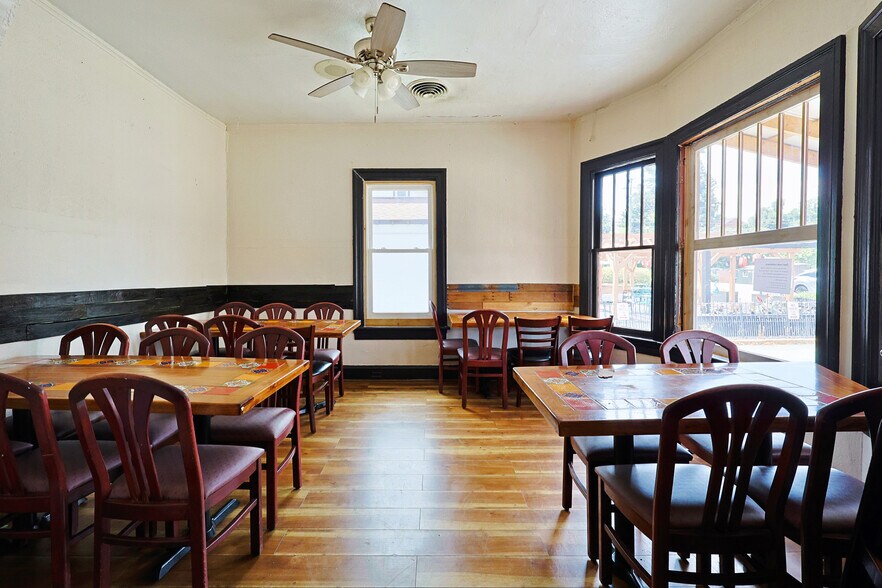 More Photos Of 2206 Fontaine Ave, Charlottesville Restaurant For Lease