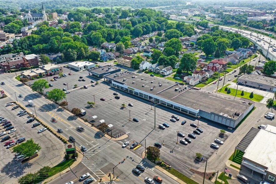 More Photos Of 4903 Vine St, Saint Bernard Medical For Lease