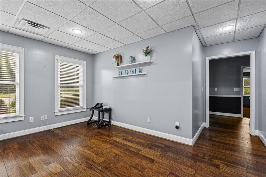 More Photos Of 883 Commerce Dr SW, Conyers Office For Lease