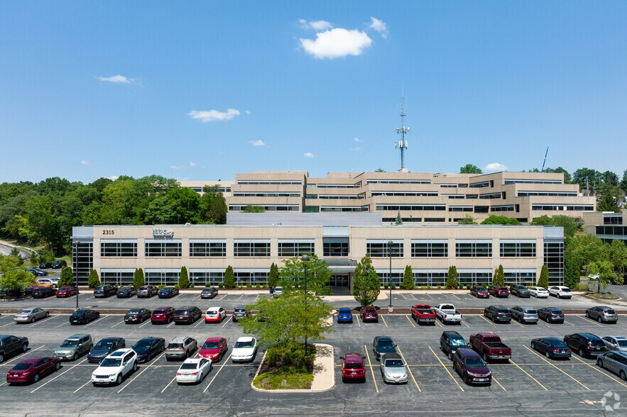 More Photos Of 2315 Dougherty Ferry Rd, Des Peres Office For Sale