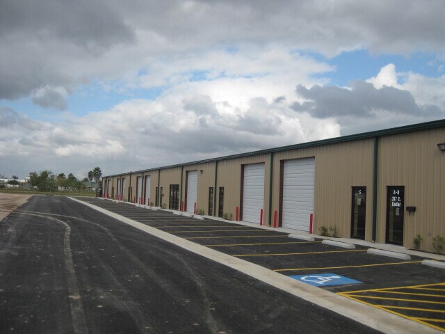 Primary Photo Of 317 E Cedar Ave, McAllen Warehouse For Lease