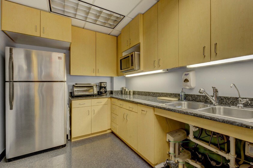 More Photos Of 3200 Steck Ave, Austin Office For Sale