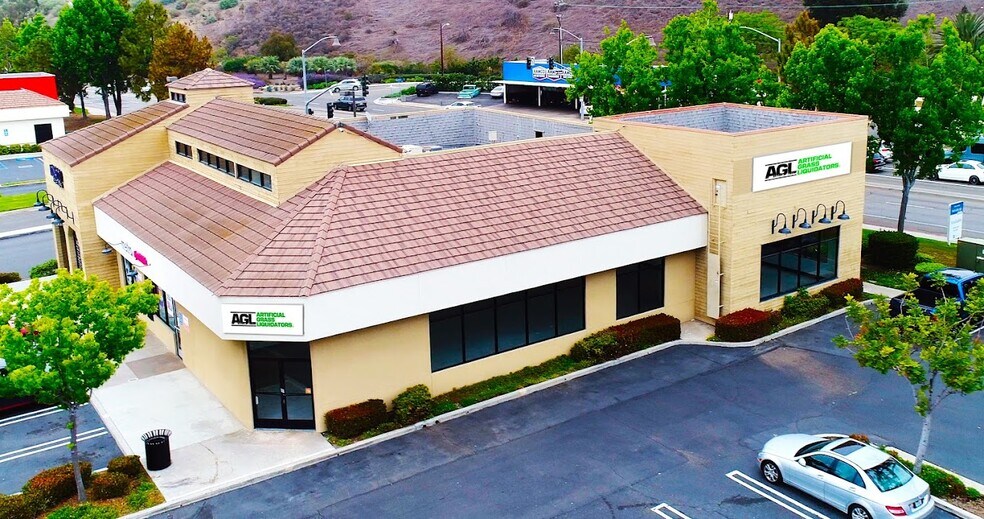 More Photos Of 33955 Doheny Park Rd, San Juan Capistrano General Retail For Sale