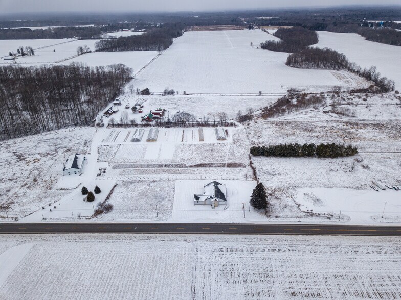 More Photos Of 6163 N Meridian Rd, Hope Flex For Sale