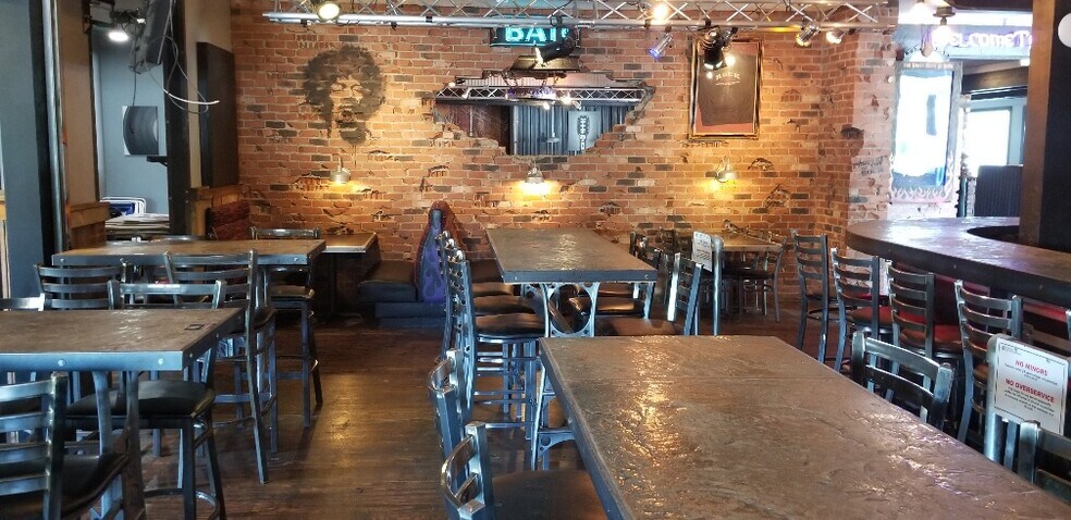 More Photos Of 4010 196th St SW, Lynnwood Restaurant For Sale