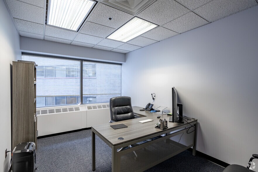 Photo of 24th Floor Ste 2420