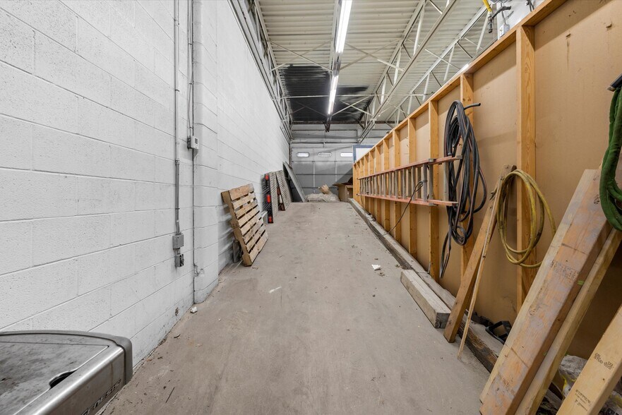 More Photos Of 1728 Sadler St, Sandusky Warehouse For Sale