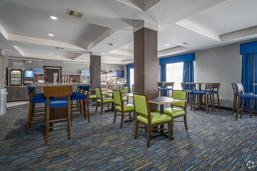 More Photos Of 31380 FM 2920 Rd, Waller Hotel For Sale