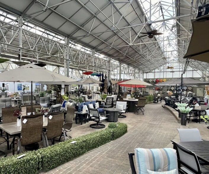 More Photos Of 6101 E Riverside Blvd, Rockford General Retail For Sale