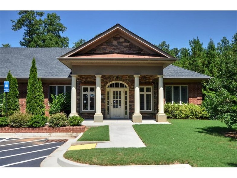 More Photos Of 4720 Peachtree Industrial Blvd, Berkeley Lake Office For Lease