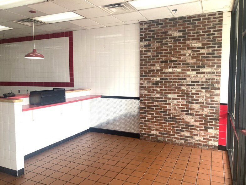 More Photos Of 7719-7801 Rogers Ave, Fort Smith Unknown For Lease