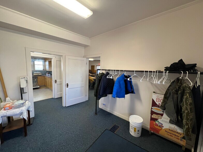 More Photos Of 321 W John St, Newberry Religious Facility For Sale