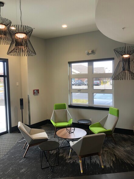 More Photos Of 10255 Commerce Dr, Carmel Coworking Space