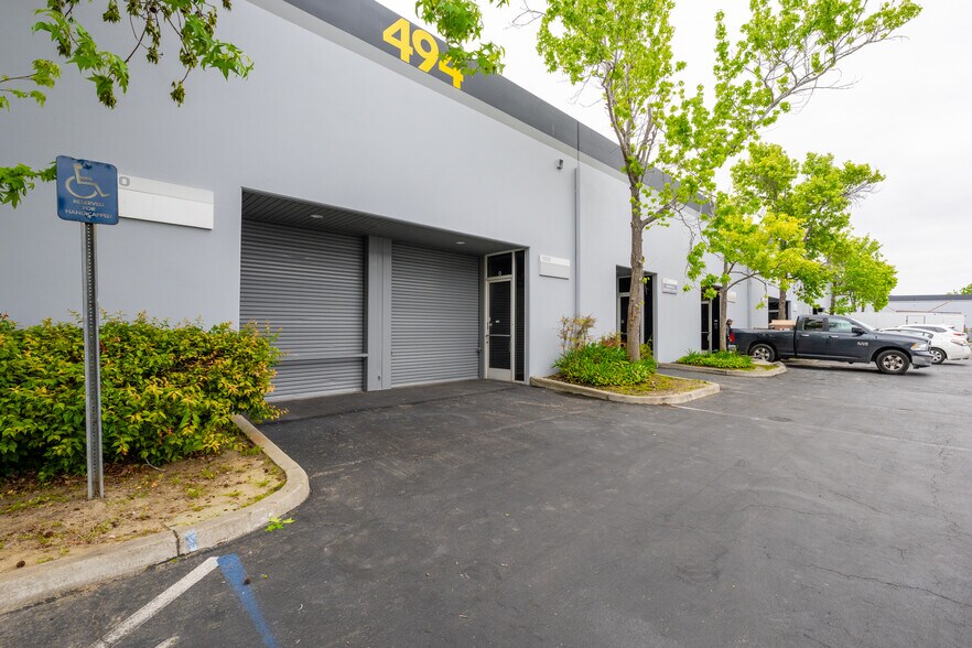 More Photos Of 494 W Calle Primera, San Diego Unknown For Lease