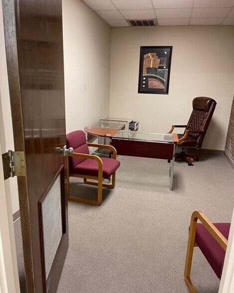 More Photos Of 6554 Florida Blvd, Baton Rouge Office For Lease